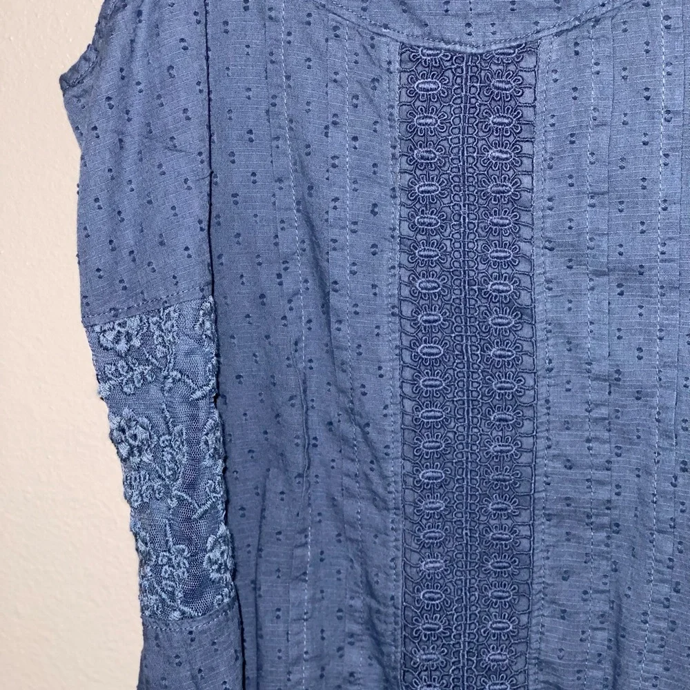 cute tank top 💙 - Picture 3 of 4